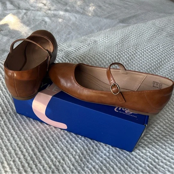 Brown Mary Jane Flats - Picture 5 of 8